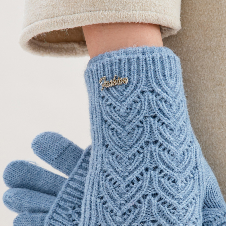 Letter-shaped heart-shaped plush gloves teemdrop