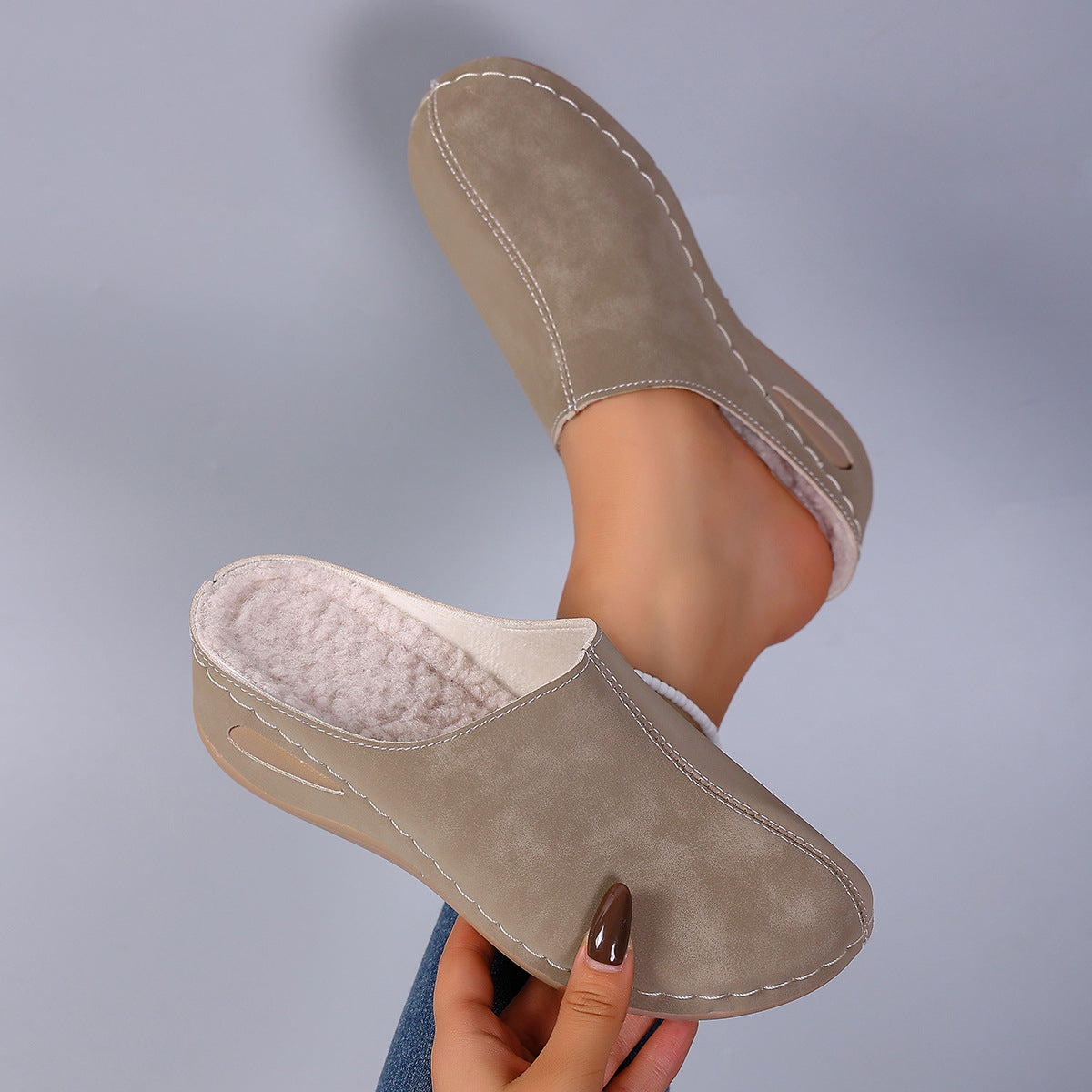 Women's Fleece-Lined Wedge Slippers Closed-Toe Warm Plush House Shoes teemdrop