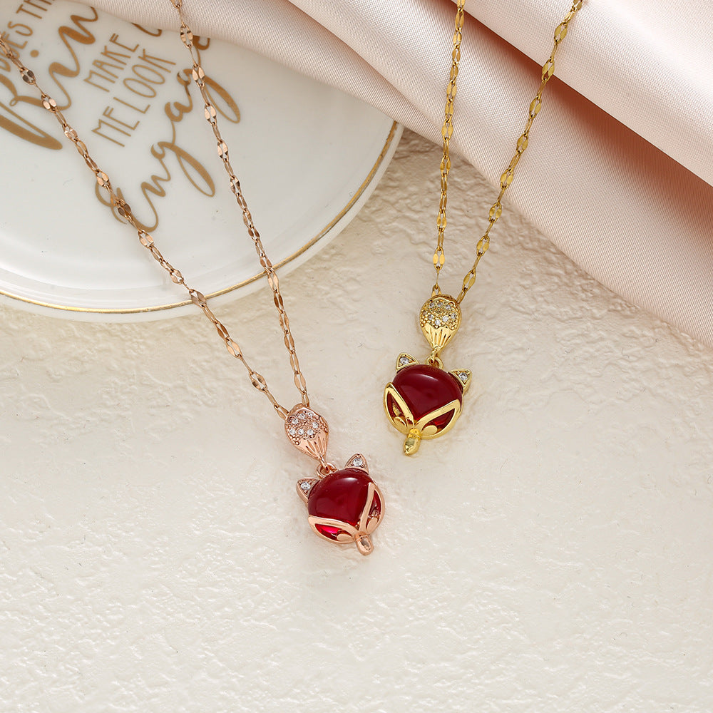 Dress-up necklace for versatile women teemdrop
