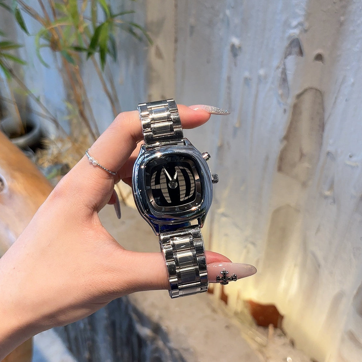 Retro Fashion Square Digital Second Display Quartz Wristwatch
