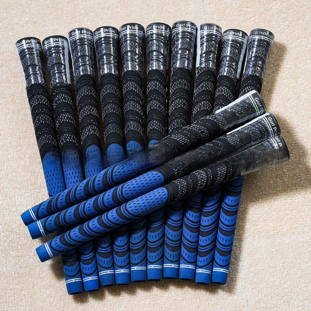 Natural and environmentally friendly rubber golf grip