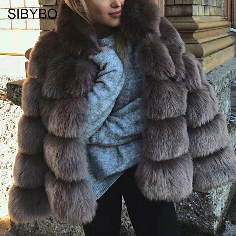Fox fur-trimmed coat teemdrop