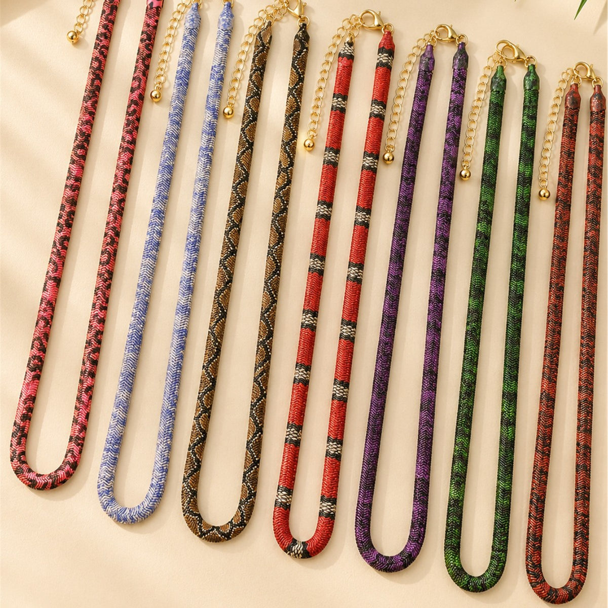Exaggerated Alloy Snake Bone Chain Necklace Leopard Print Punk Collarbone Chain teemdrop