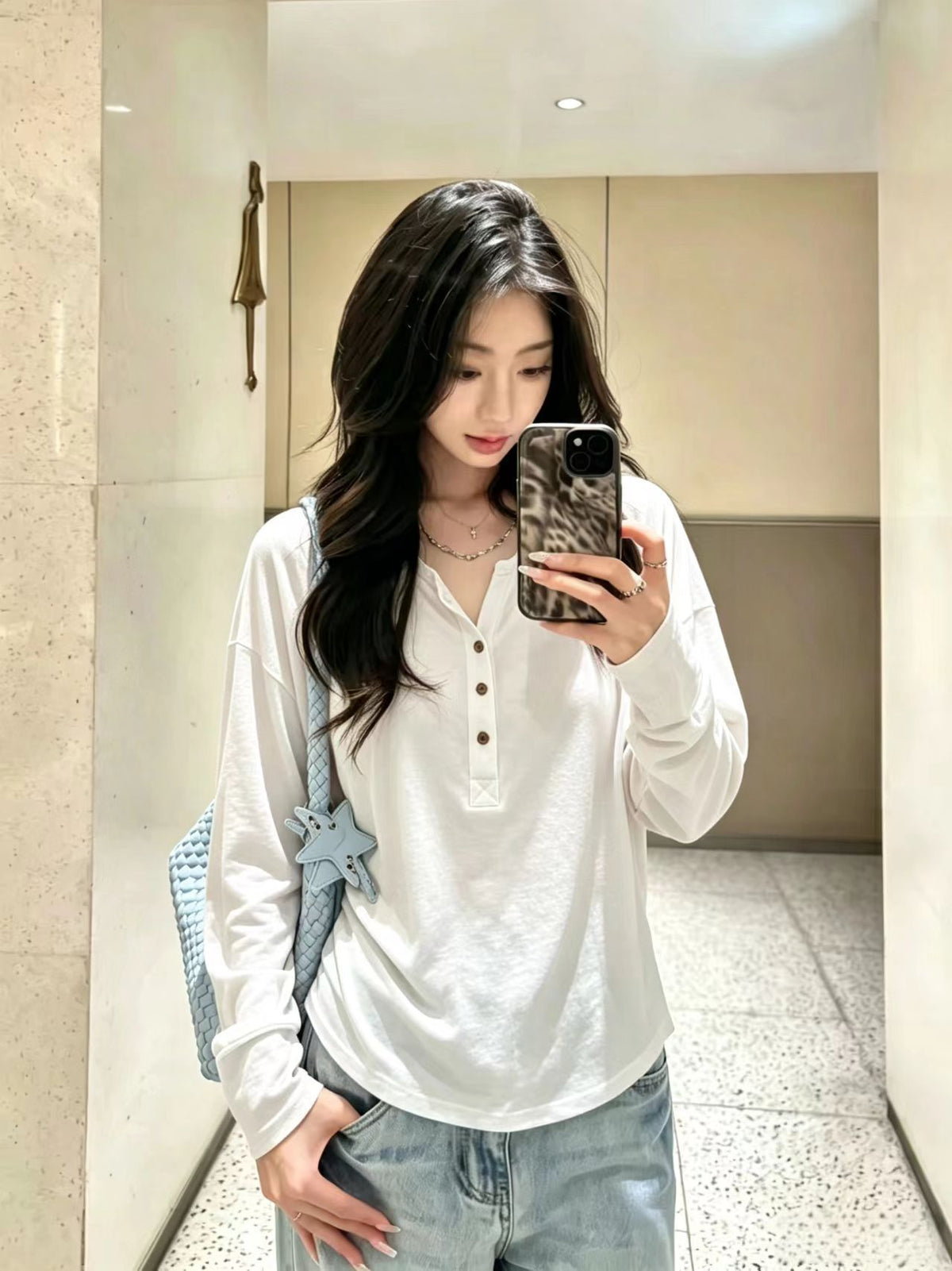Women's Plus-Size Bat-Sleeve Henley Collar Ruched Slimming Long-Sleeve Top teemdrop