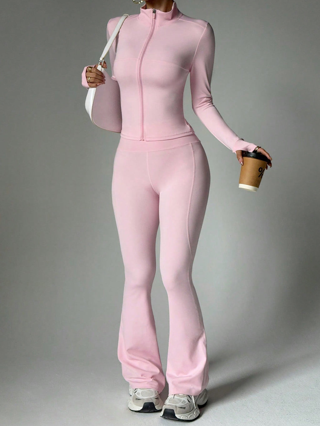 Lady's sleeveless zipper yoga set teemdrop