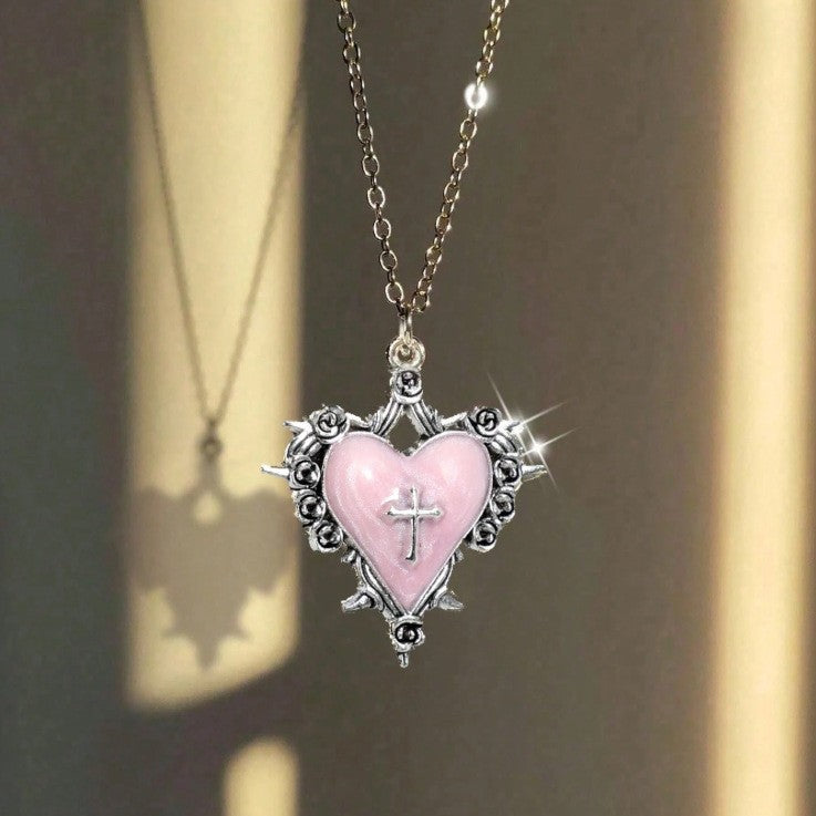 Retro Gothic Heart-Shaped Wing Bat Pendant Necklace Punk Y2K Jewelry teemdrop