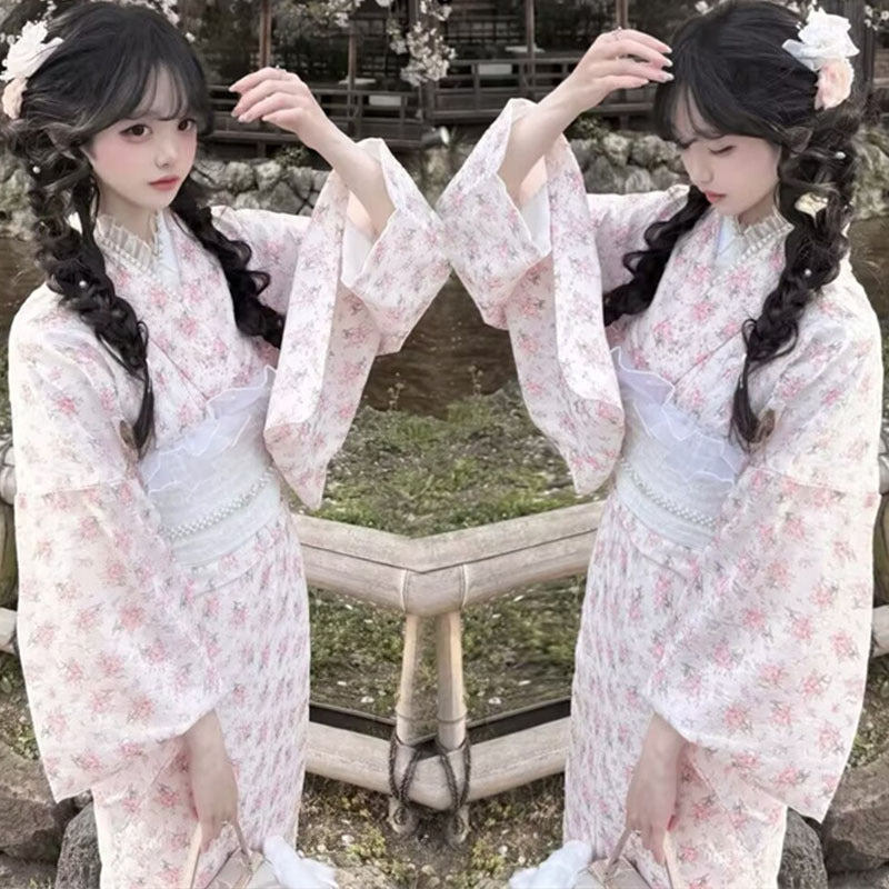 Kimono girl yukata