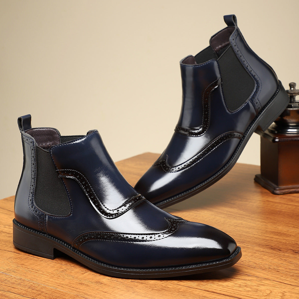 Men's Retro British Style Mid-Top Leather Slip-On Martin Boots teemdrop
