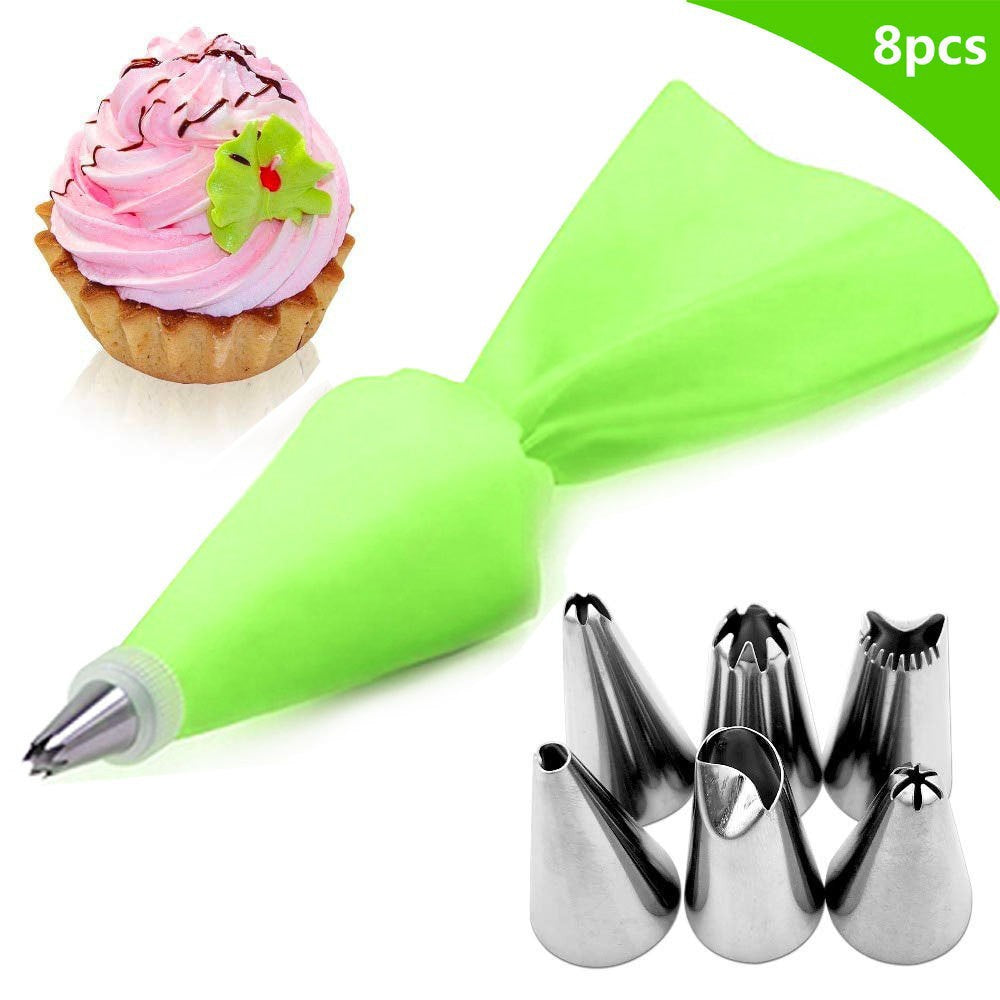 Icing tools for cakes