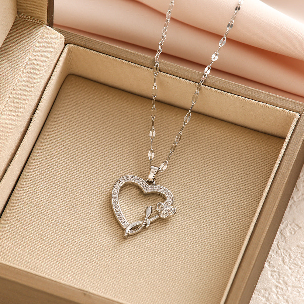 Dress-up necklace for versatile women teemdrop