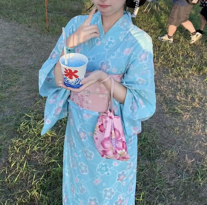 Kimono girl yukata