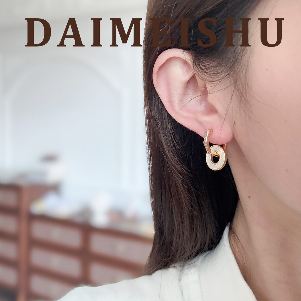 Vintage Zircon Mother-of-Pearl Four-Leaf Clover Earrings Light Luxury Jewelry