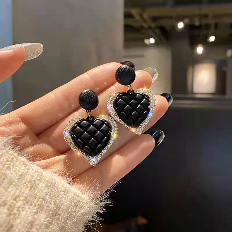 Love earrings