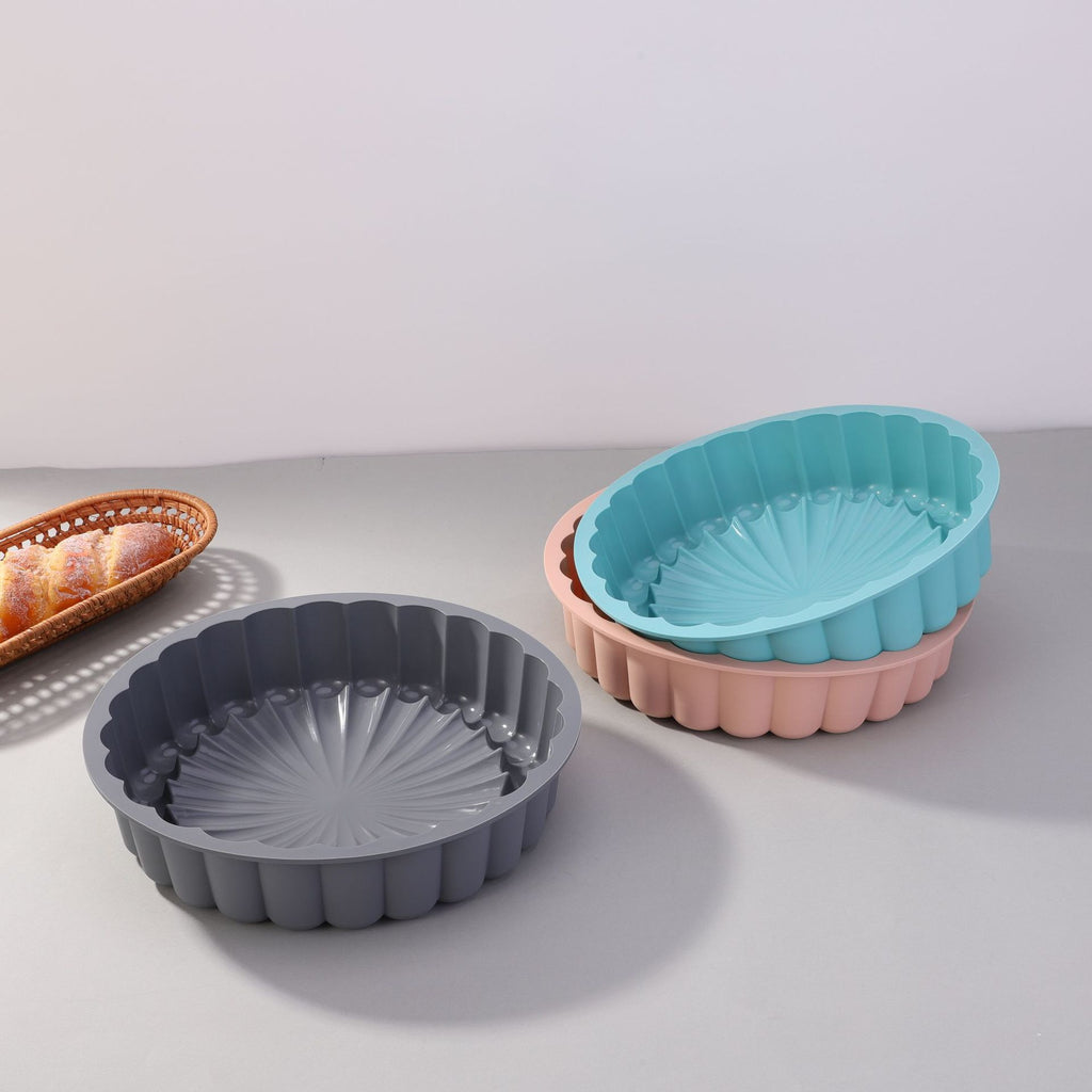 Foldable silicone sunflower cake mold teemdrop