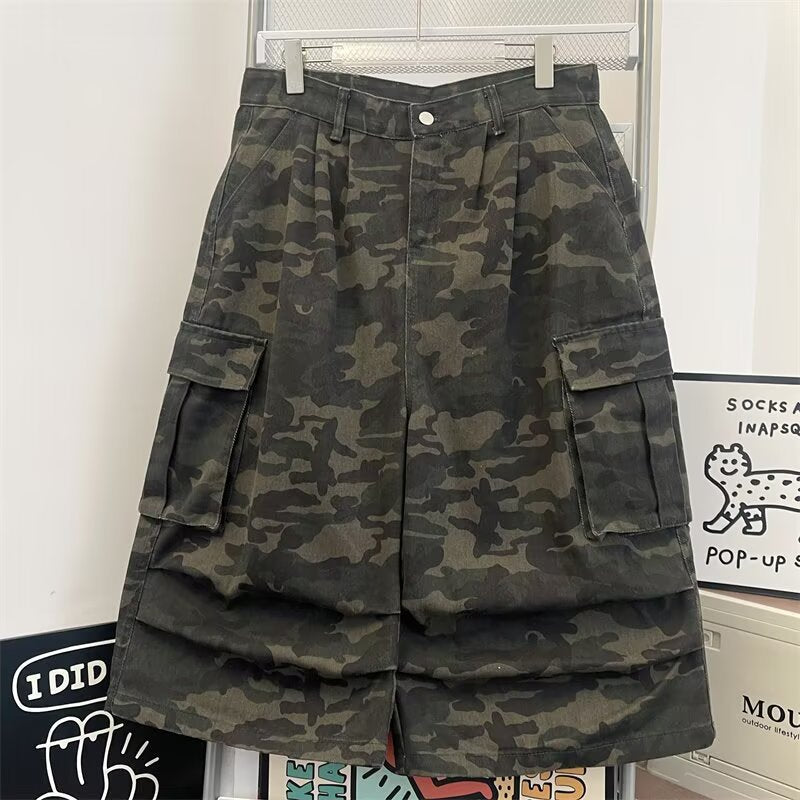 Versatile military-themed camouflage sporty workwear casual pants teemdrop