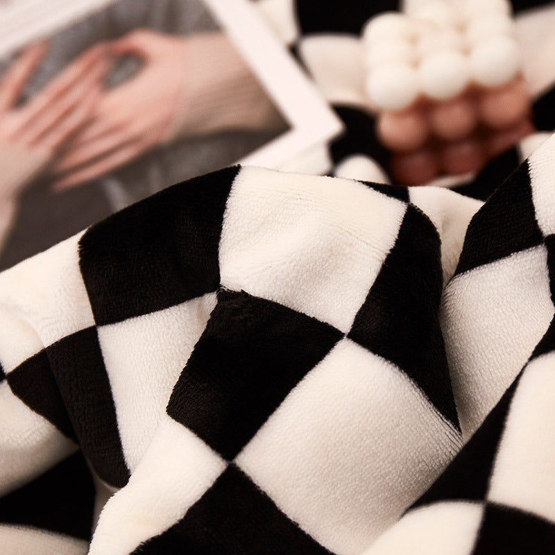 Double-Layer Thickened Polyester Fleece Blanket teemdrop