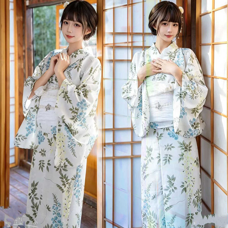 Kimono girl yukata