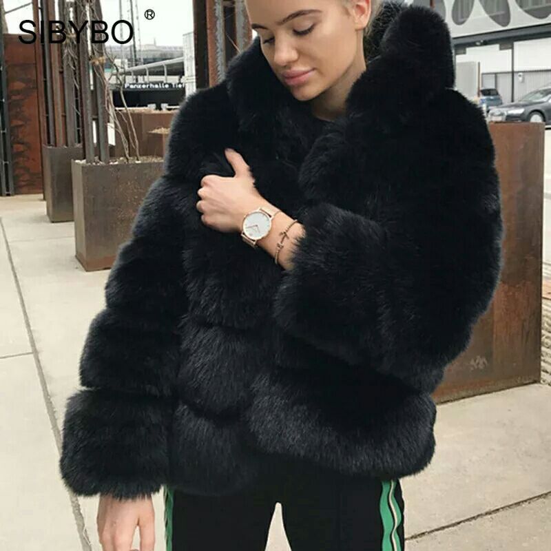 Fox fur-trimmed coat teemdrop