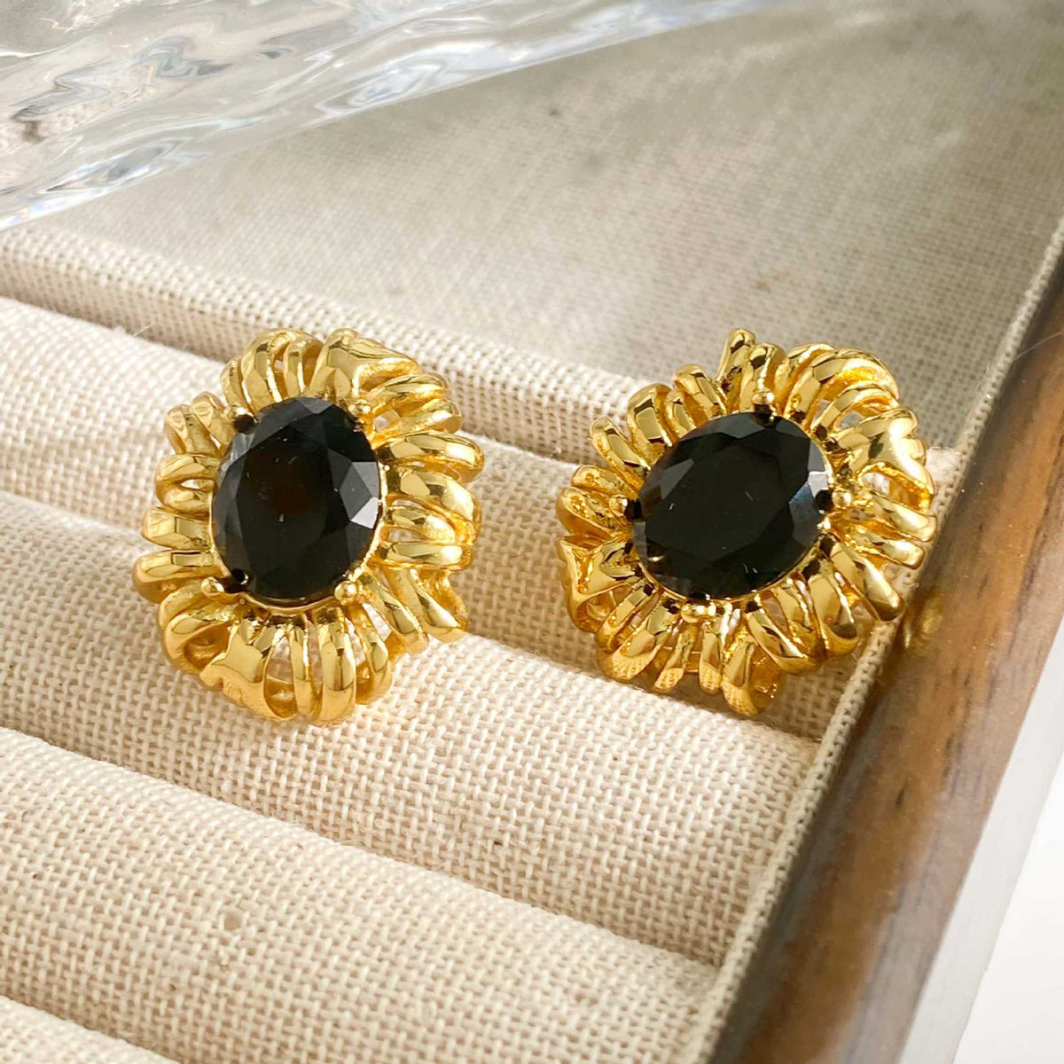 French Retro Oval Mesh Earrings