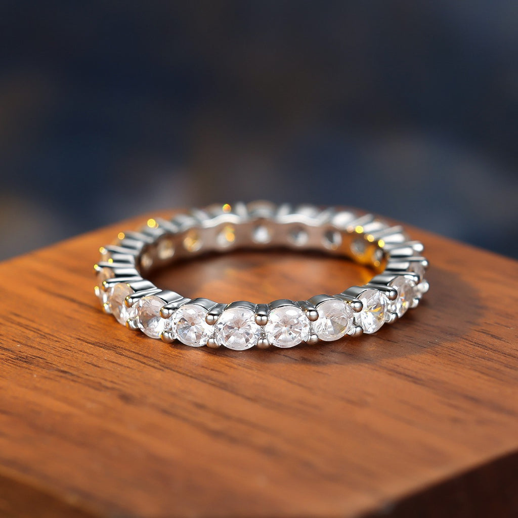 Women's Simple Electroplated Copper Ring with Micro-Inlaid Zircon Geometric Design teemdrop
