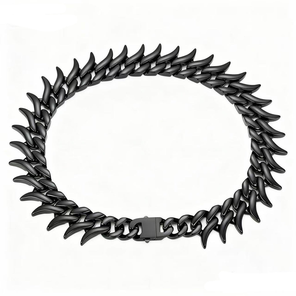 Cuban link necklace with spines teemdrop
