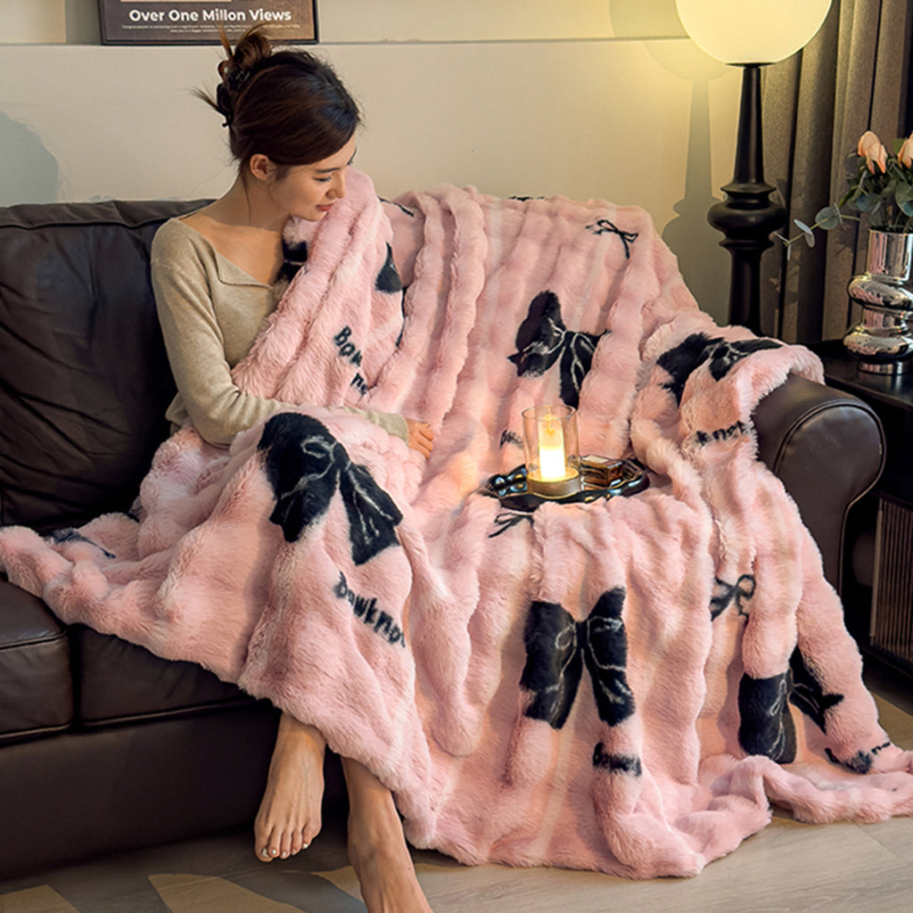 Plush milk velvet blanket teemdrop