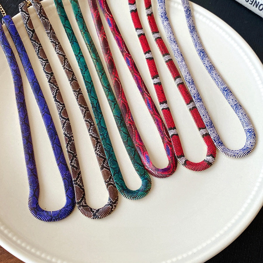 Serpentine geometric necklace