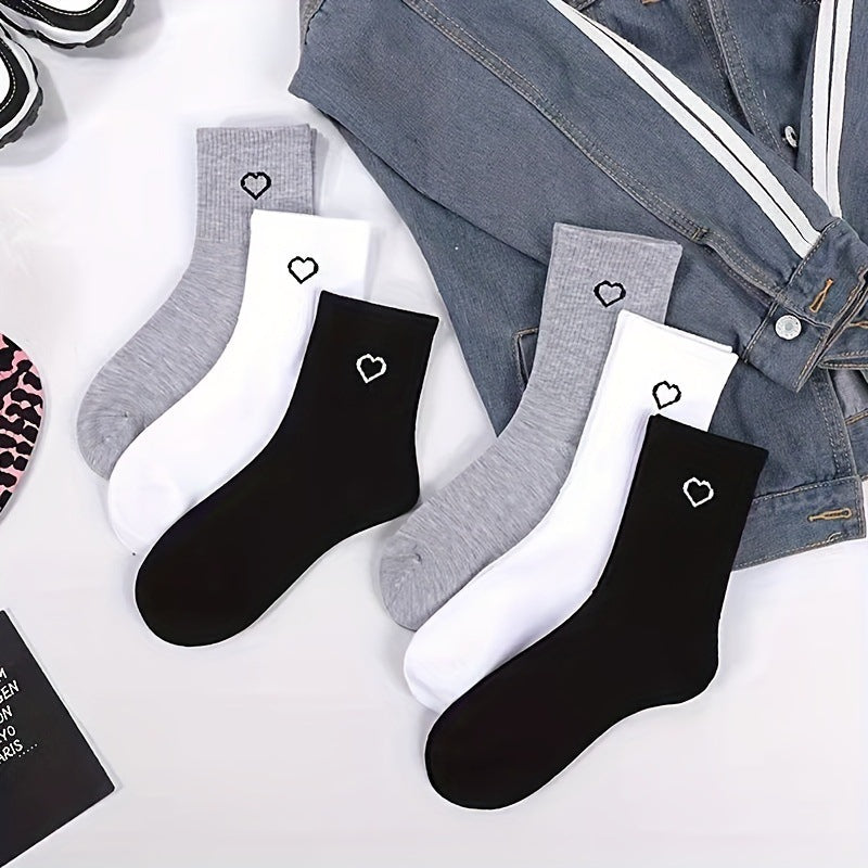 Women's Korean Style Mid-Calf Heart Pattern Socks