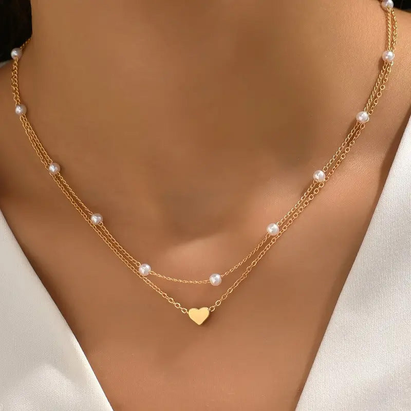 Layered clavicle necklaces