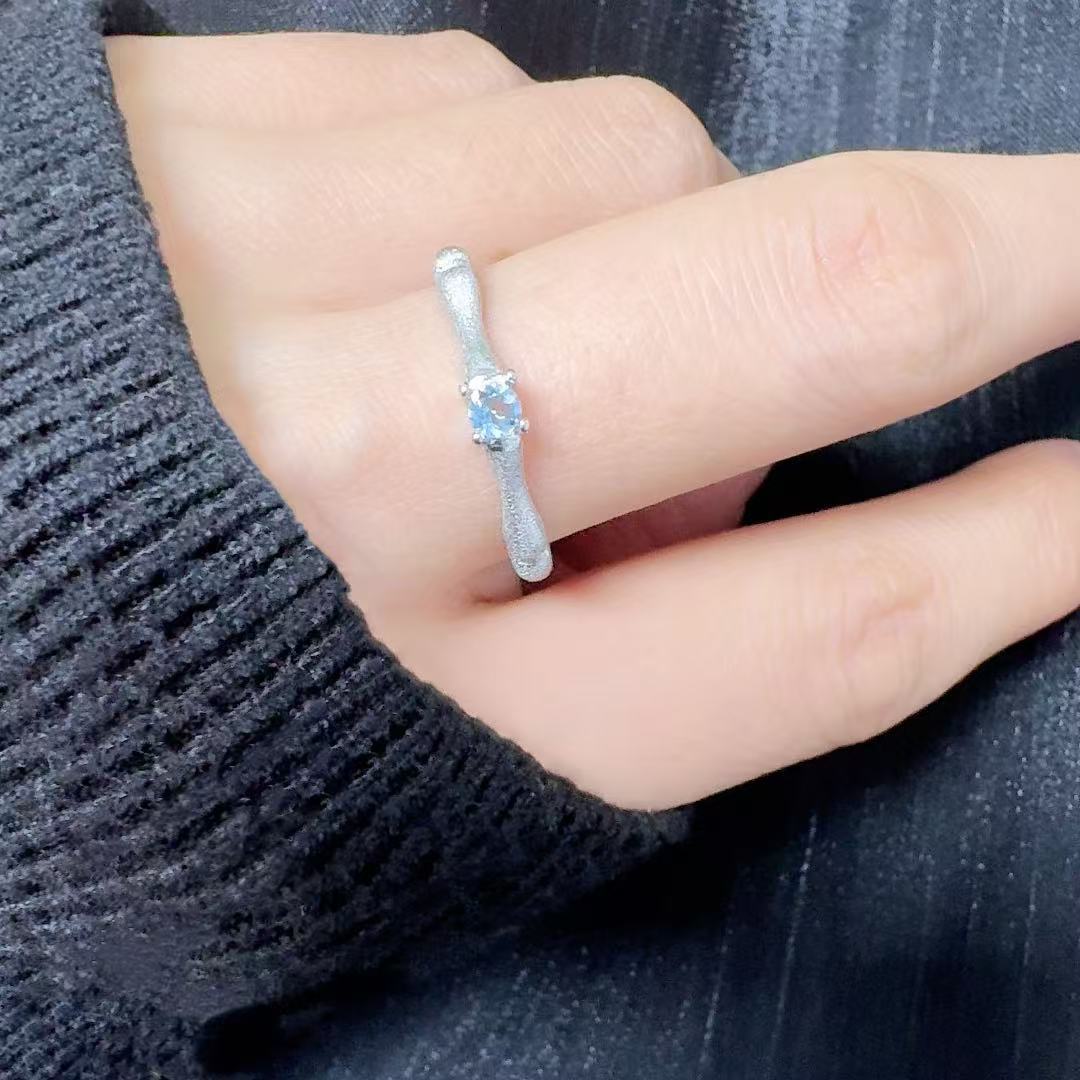 Garnet gemstone ring