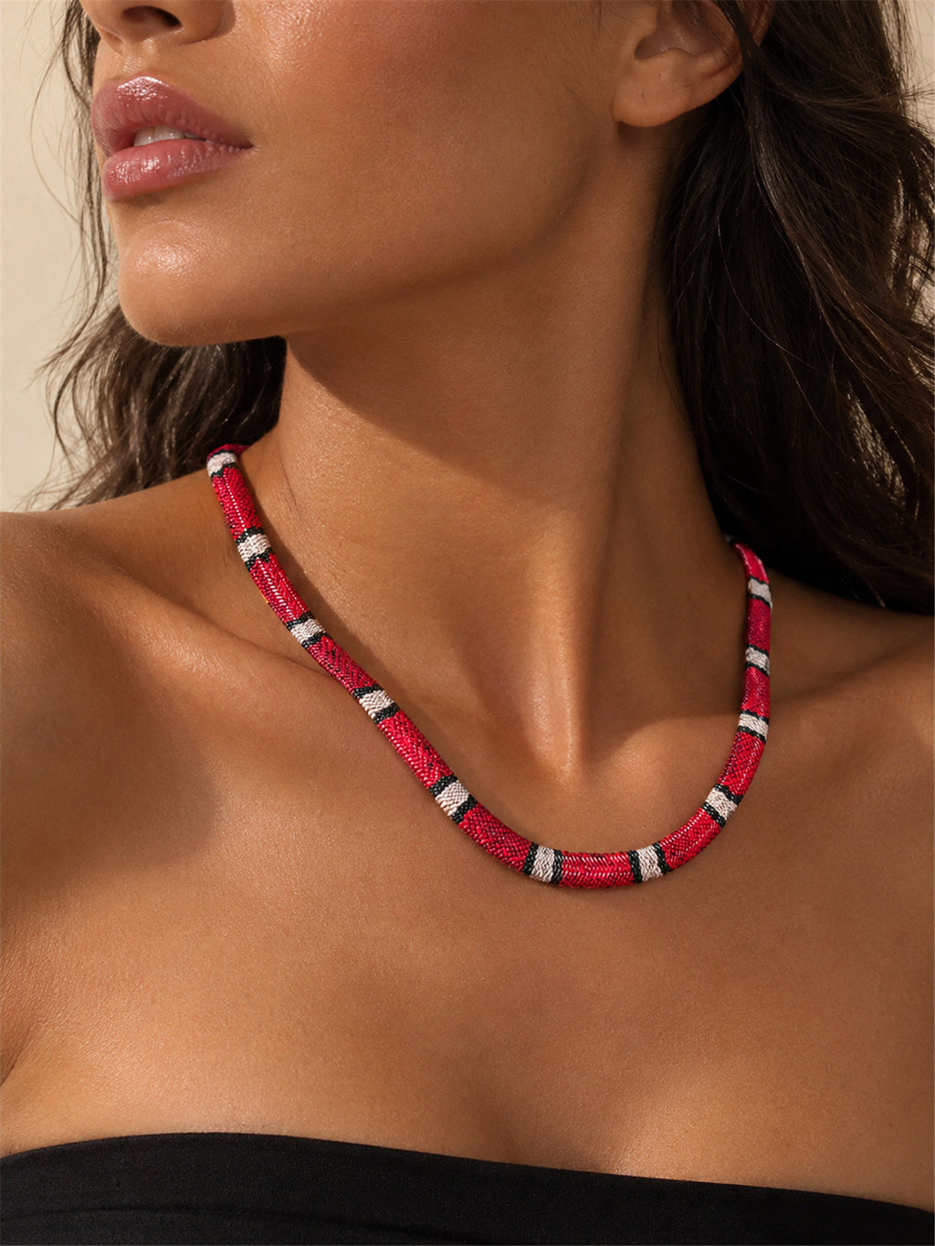Exaggerated Alloy Snake Bone Chain Necklace Leopard Print Punk Collarbone Chain teemdrop