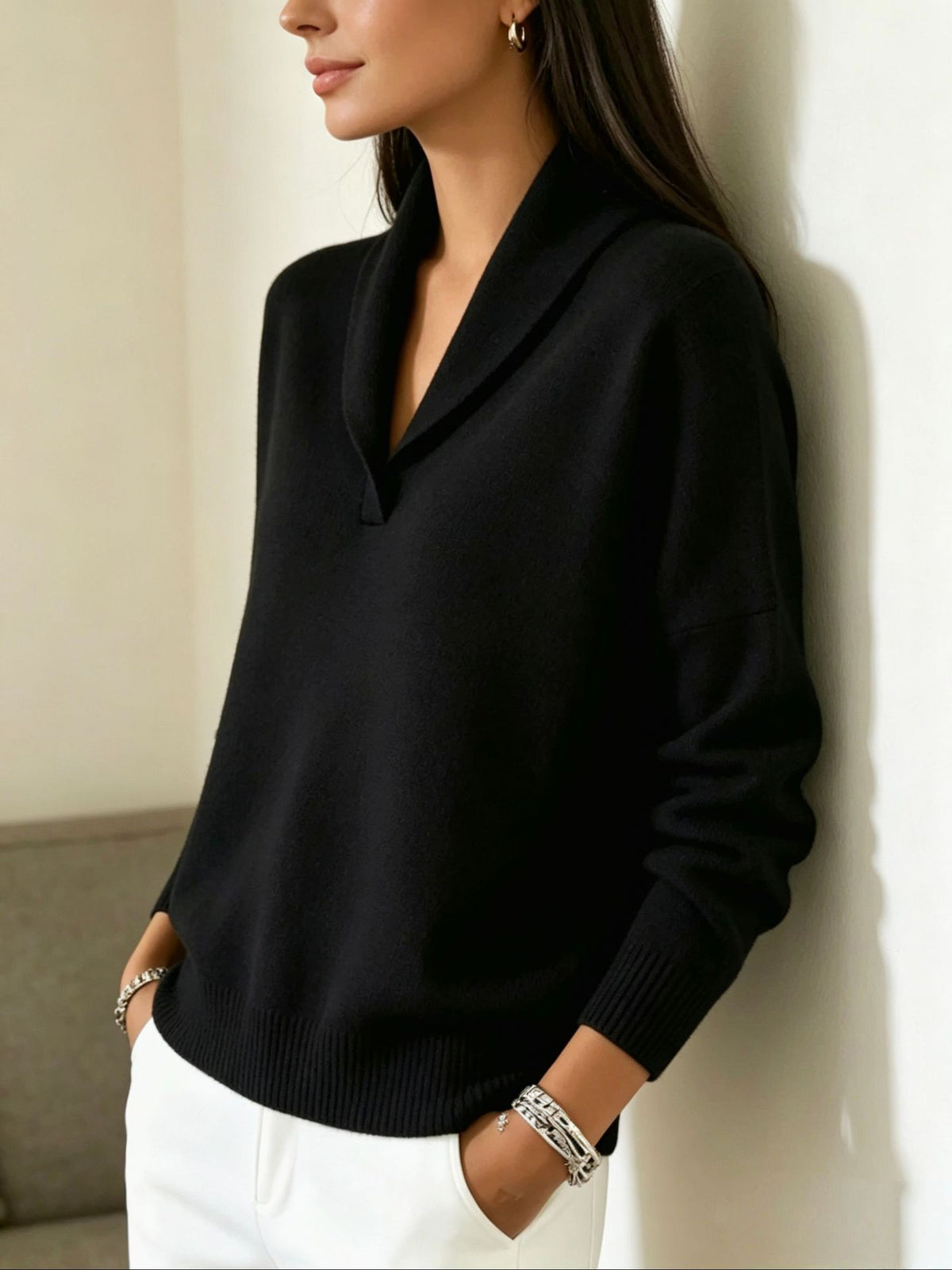 A new solid-color pullover loose top for autumn and winter
