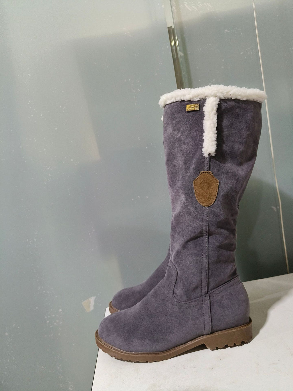 Snow Boots