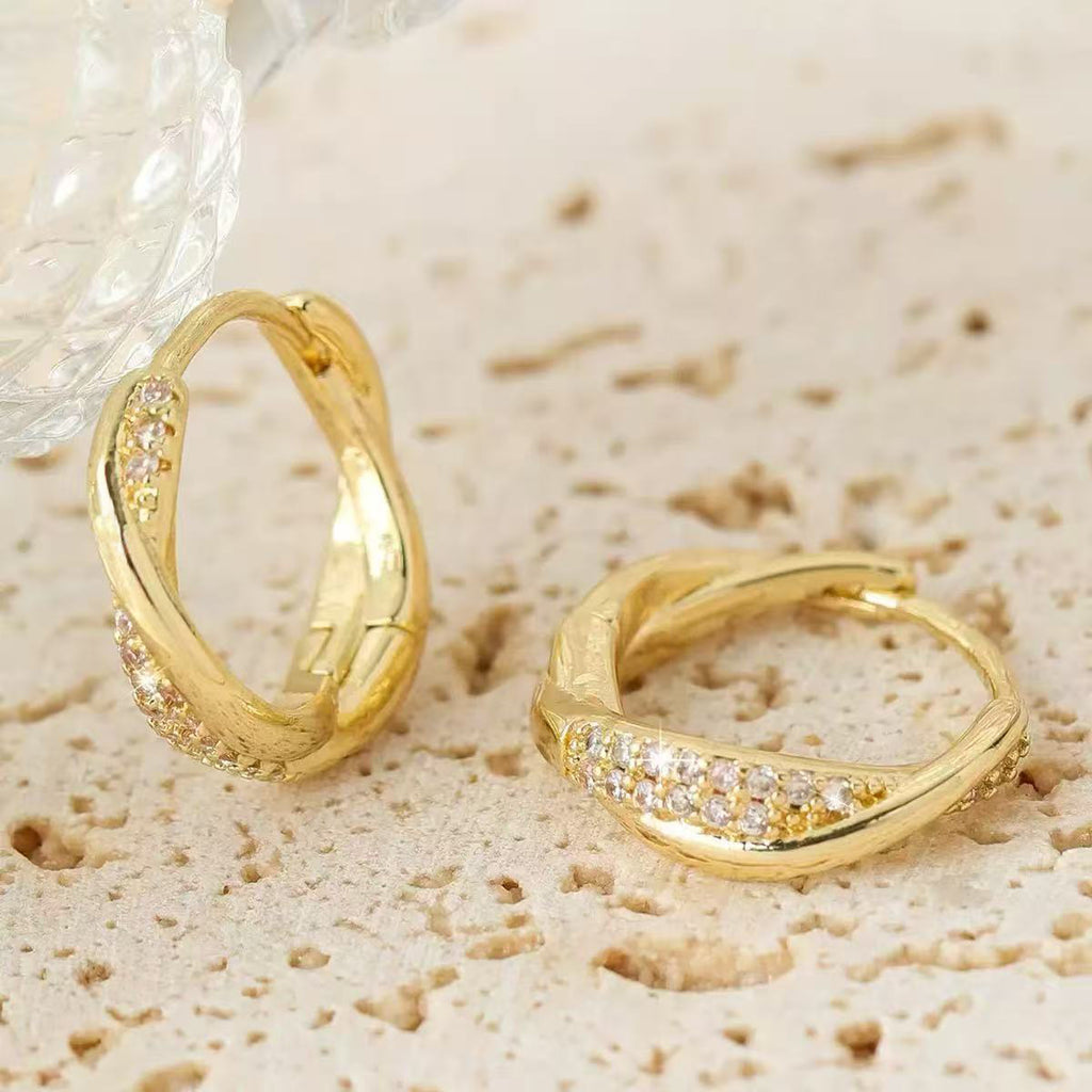 Women's Irregular Cross Ear Clips Copper Zircon Electroplating Geometric teemdrop