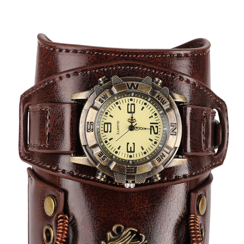 Retro-style arm cuff teemdrop