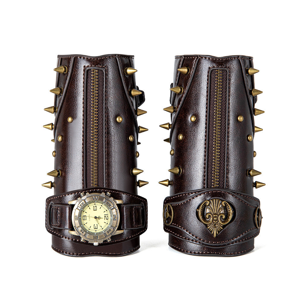 Retro-style arm cuff teemdrop