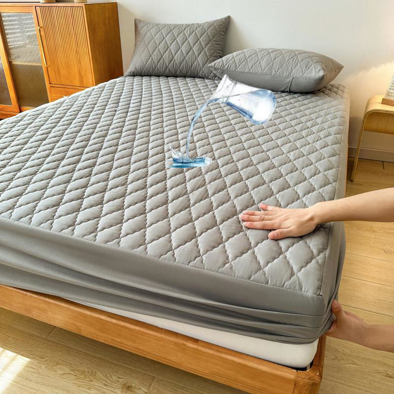 Waterproof bed cover in solid color