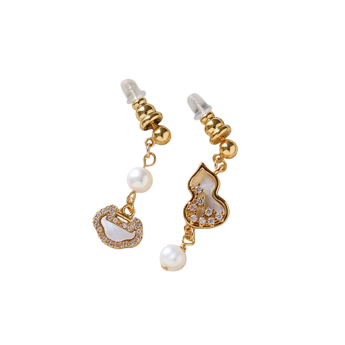 Vintage Zircon Mother-of-Pearl Four-Leaf Clover Earrings Light Luxury Jewelry