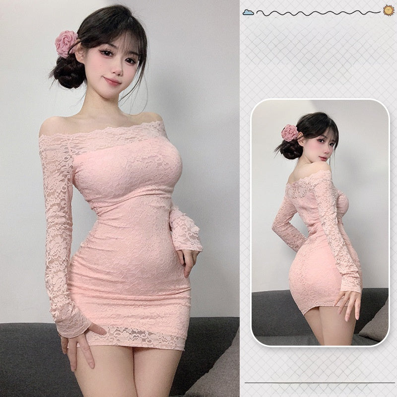 Women's tight-fitting, low-cut short skirt