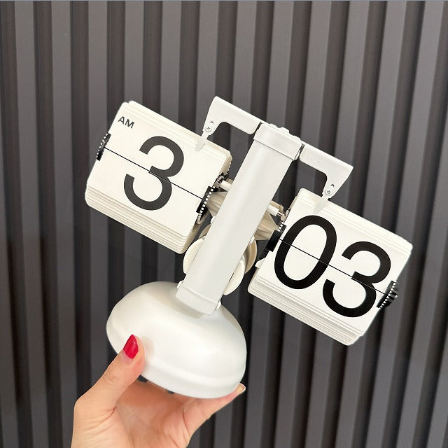 Retro Metal Mechanical Flip Clock Quartz Table Clock