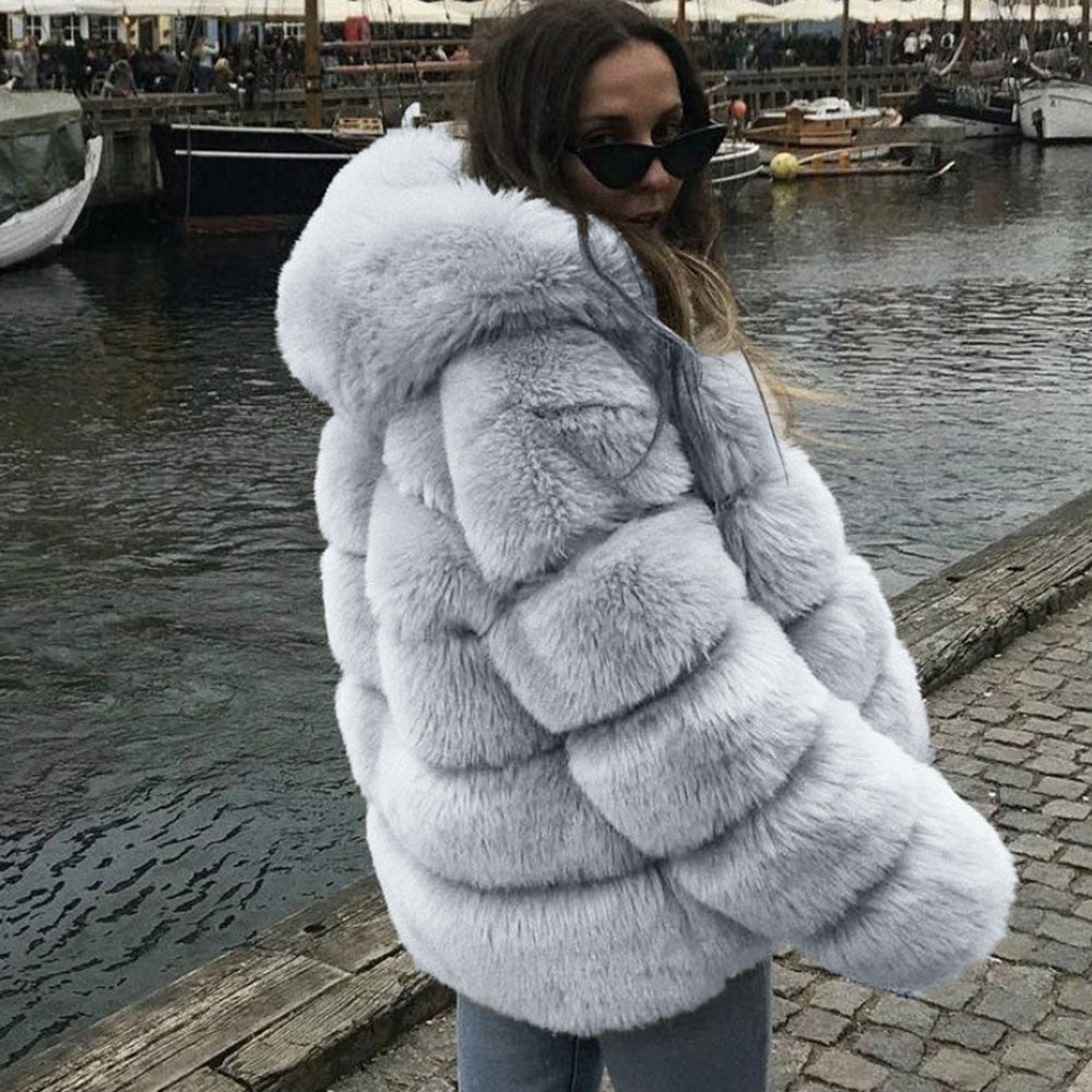 Fox fur-trimmed coat teemdrop