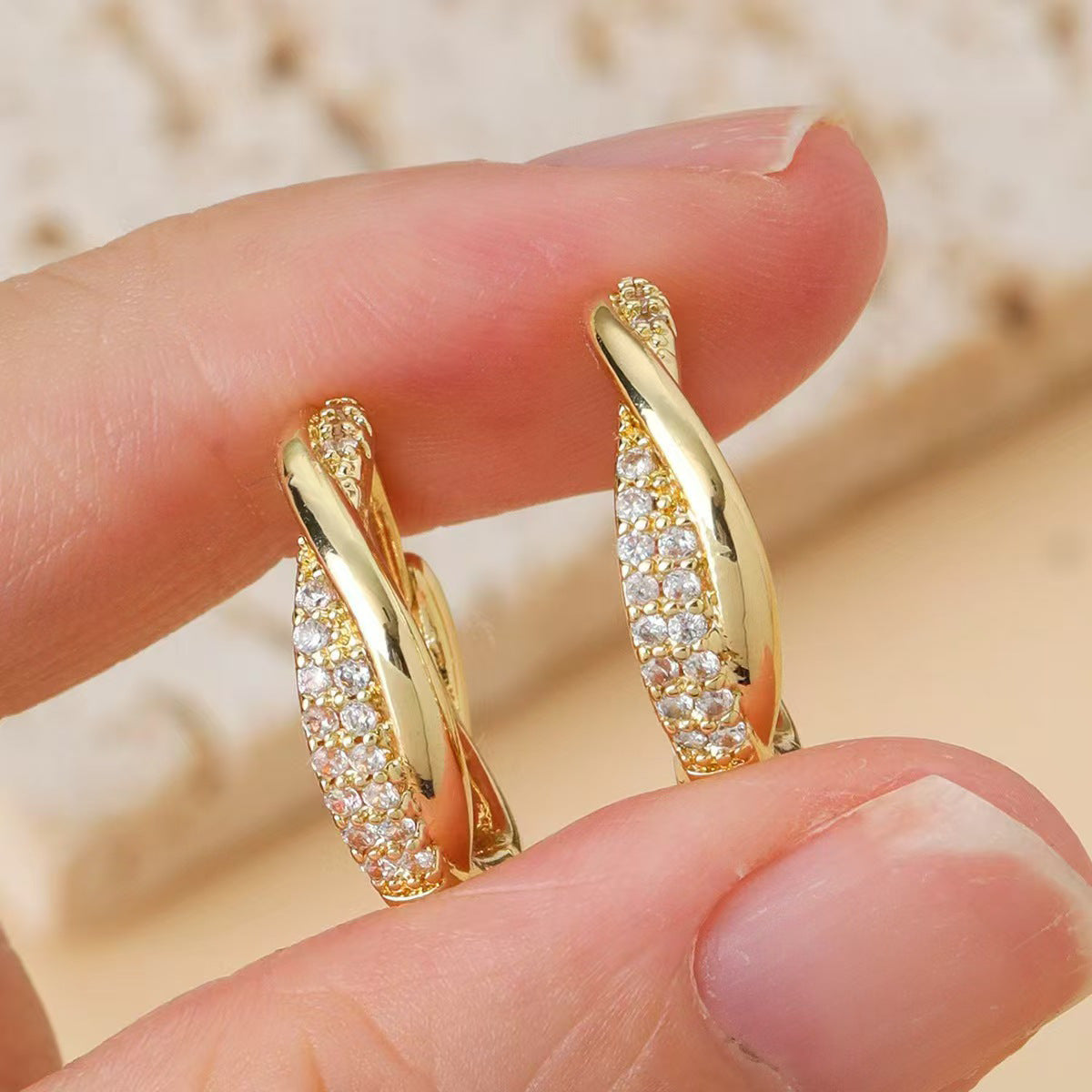 Women's Irregular Cross Ear Clips Copper Zircon Electroplating Geometric teemdrop