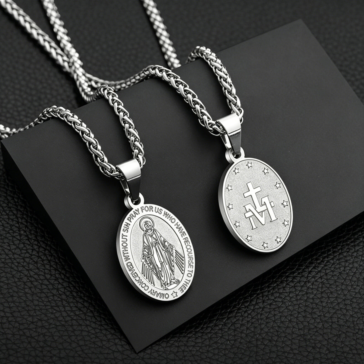 Retro oval double-sided pendant teemdrop