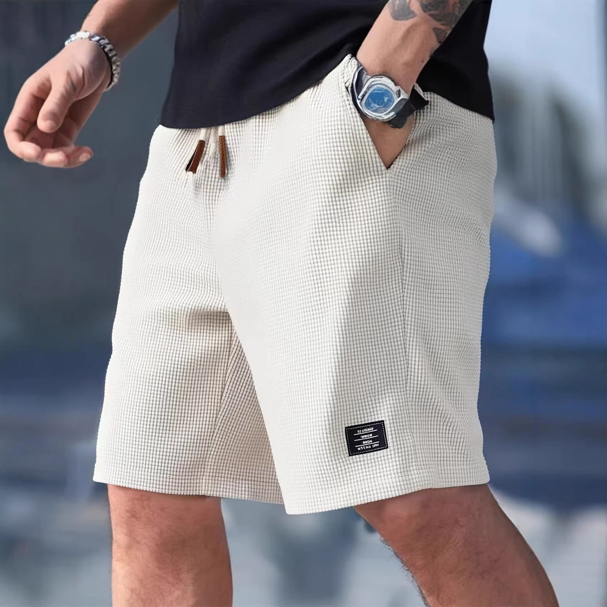 Trendy and versatile capri pants teemdrop