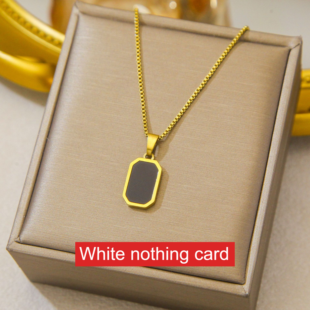 Luxury and exclusive small-scale collar necklace