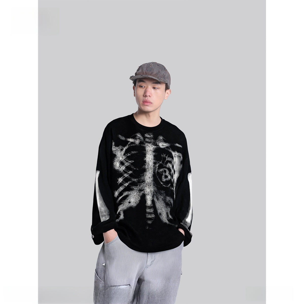 Long-sleeved round-neck men's hoodie