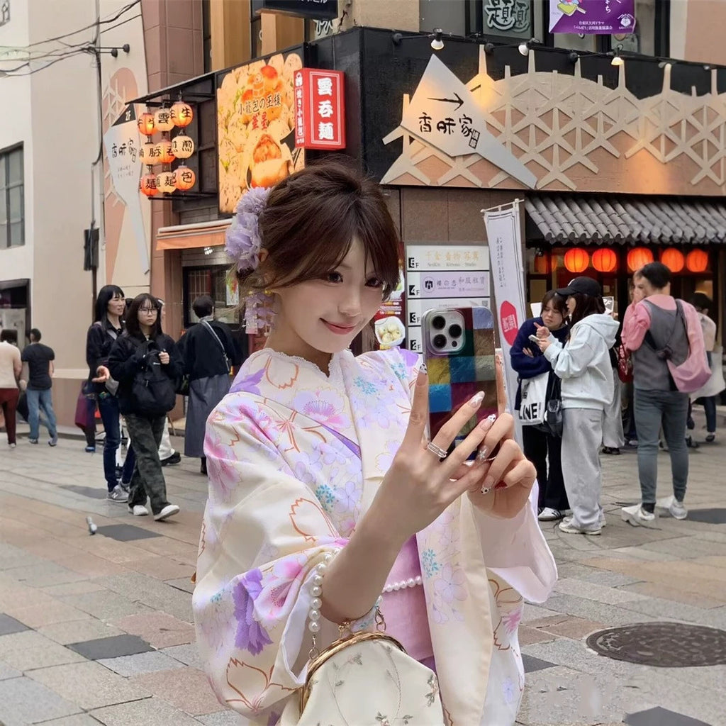 Kimono girl yukata