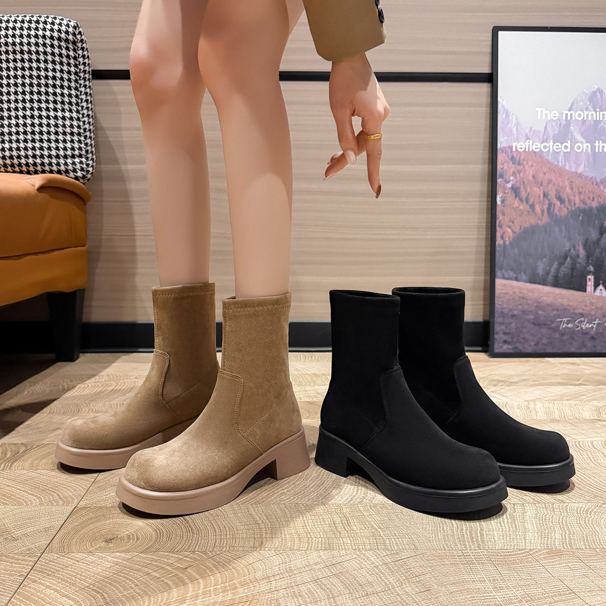 Women's Suede Ankle Boots Retro Round Toe Chunky Heel Riding Boots teemdrop