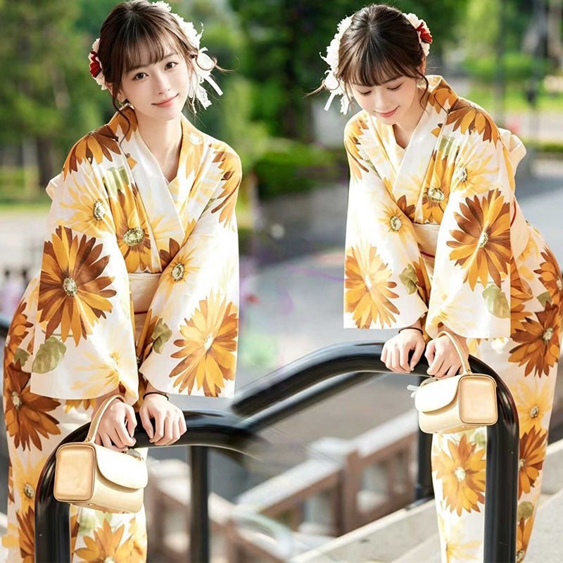 Kimono girl yukata