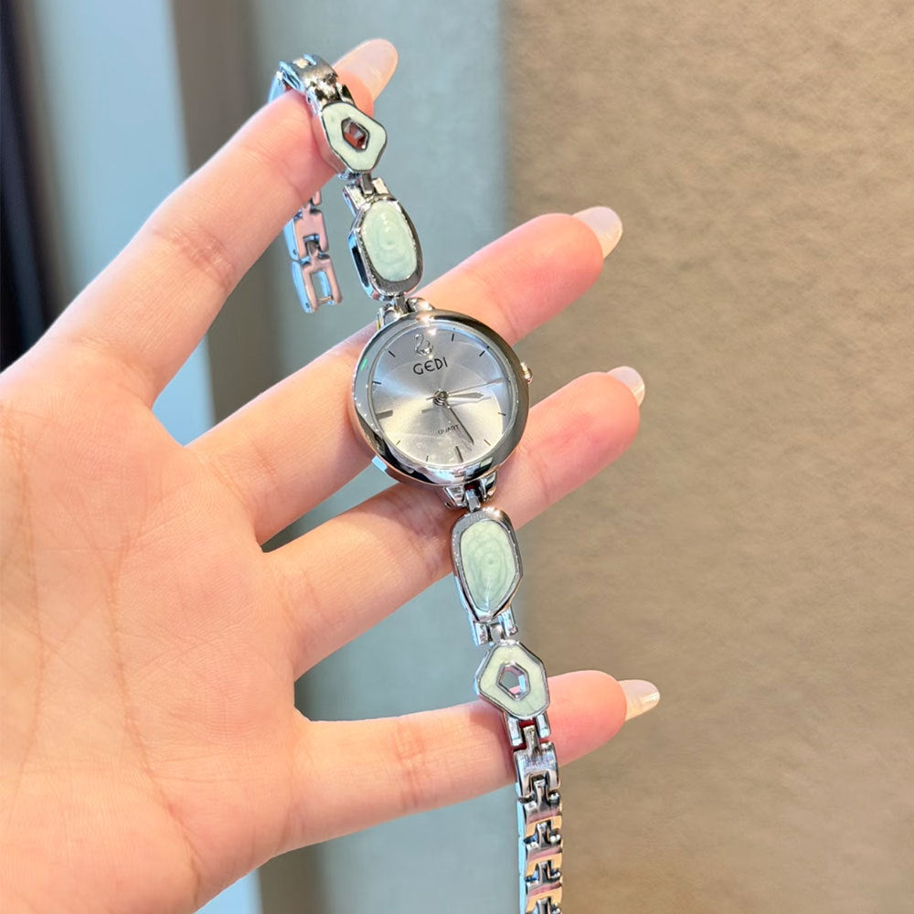 Women's Irregular Bracelet Quartz Watch teemdrop